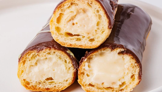 Эклеры "Палитра вкусов" с&nbsp;шоколадной глазурью, 3 шт