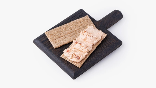 Риет из форели и горбуши с сыром "Риккота" и вялеными томатами, 100 г