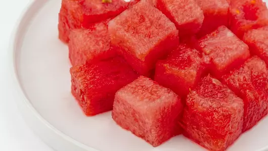 Арбуз сладкий, кубики