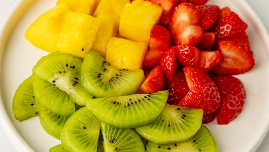 Фруктовый микс (ананас, киви, клубника), 240 г