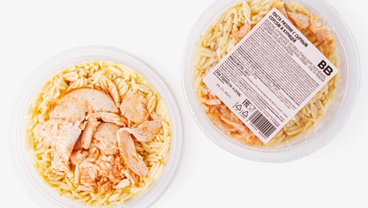 Паста Ризони с сырным соусом и курицей