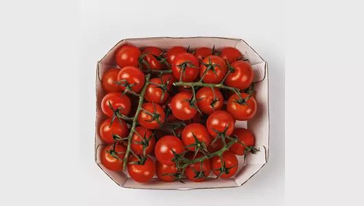 Томаты черри красные на ветке, 500 г