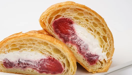 Круассан "Клубника с маскарпоне" Круассан "Клубника с маскарпоне"