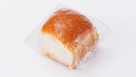 Булочка "Бриошь" с вишневым кремом Булочка "Бриошь" с вишневым кремом