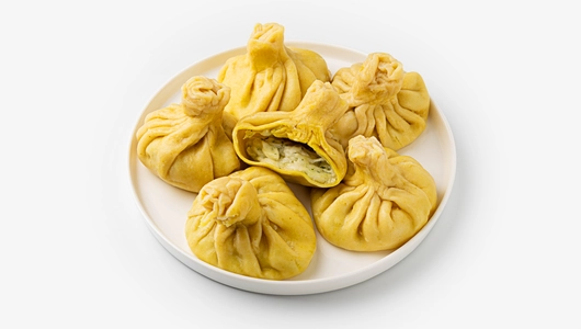 Хинкали с сыром сулугуни и кинзой