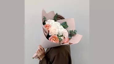 Нежный букет с гортензией и пионовидной розой FMART by flowwow
