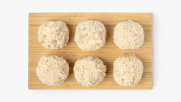 Котлеты из&nbsp;мяса цыплят-бройлеров с&nbsp;сыром сулугуни и&nbsp;базиликом