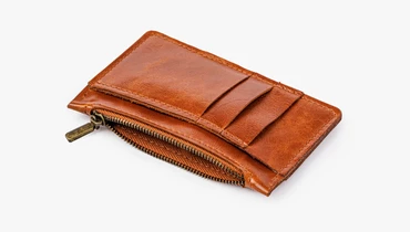 Кошелек на&nbsp;молнии из&nbsp;натуральной кожи. Цвет: коричневый