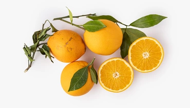 Изображение товара Свежие апельсины с листочком, яркий цитрусовый аромат, сбалансированный вкус
