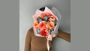 Роза Лондон Ай с&nbsp;эвкалиптом FMART by flowwow