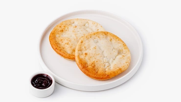 Изображение товара Панкейки яблочные с соусом из черной смородины