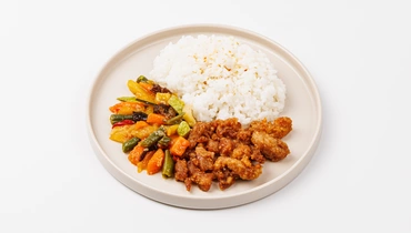 Свинина по-тайски с овощами и рисом