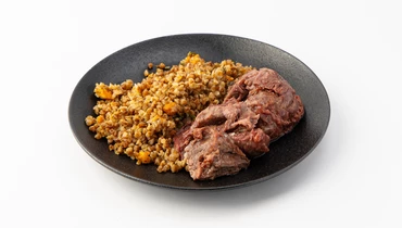 Изображение товара Щечки томленые с гречкой - Обед для всей семьи