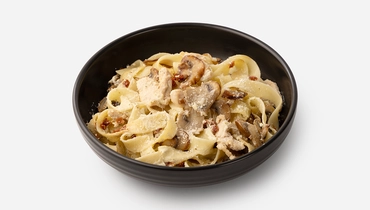 Изображение товара Паста фетучини с курицей су-вид в сливочном соусе