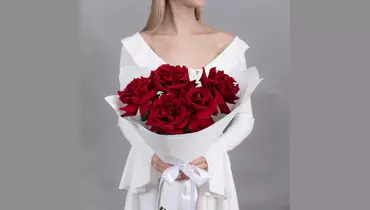 Букет из&nbsp;5 бордовых, французских роз FMART by flowwow