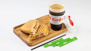 Комбо американо 0.4 и чиабатта с курицей, кафе