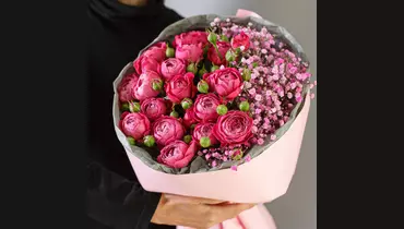 Изображение товара Моё сердце. Букет кустовые розы и гипсофилы FMART by flowwow