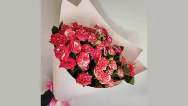 Изображение товара Букет кустовых роз Fireworks 5 шт. в упаковке