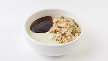 Изображение товара Йогурт с матчей, гранолой и малиновым вареньем 200 г Натуральный десерт