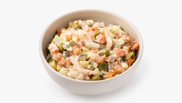 Изображение товара Салат Оливье с красной рыбой и креветками 500 г праздничный рецепт