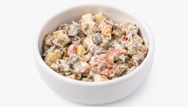 Салат с&nbsp;картофелем, грибами и&nbsp;маринованным перцем