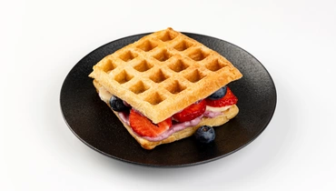 Изображение товара Десертная вафля с ягодами и брусничным соусом ВкусВилл 200 г