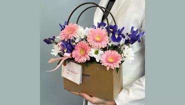 Сумочка с&nbsp;гермини и&nbsp;ирисами "Неженка" N52754-Дв FMART by flowwow