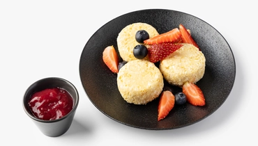 Тофники с&nbsp;ягодами и&nbsp;брусничной заправкой (3 шт)