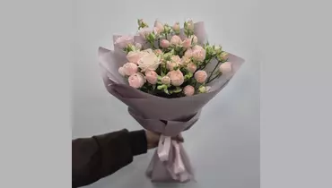 Букет из&nbsp;нежных кустовых роз "Персиковый закат" FMART by flowwow