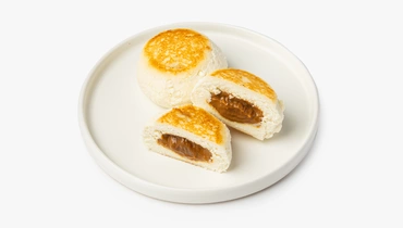 Изображение товара Сырники с начинкой из вареной сгущенки - пышный творожный десерт вкусный и насыщенный