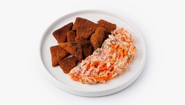 Изображение товара Риет сельдь под шубой с мультизлаковыми гренками - современное блюдо