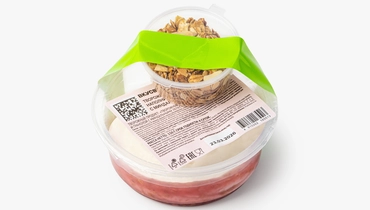 Творожный боул с&nbsp;малиновым наполнителем и&nbsp;гранолой с&nbsp;миндальными лепестками