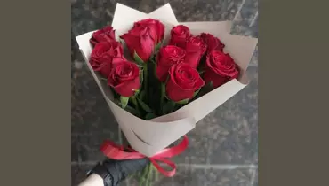 Букет красных роз Кения 11 шт. в&nbsp;упаковке