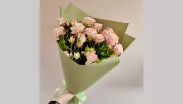 Изображение товара Букет кустовых роз Reflex 5 шт. в упаковке