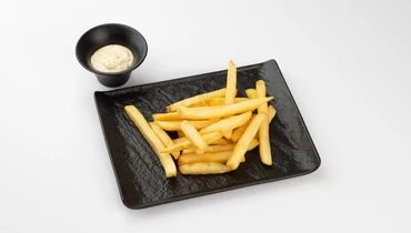 Изображение товара Картофель фри с соусом блю чиз - хрустящая закуска с ярким вкусом