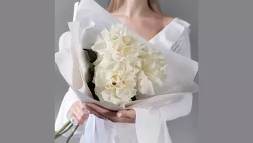 Букет из&nbsp;3 белых, французских роз FMART by flowwow