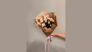 Изображение товара Букет кустовых роз 5 шт FMART by flowwow