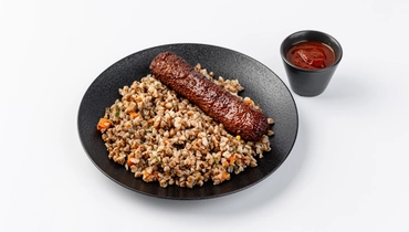 Изображение товара Немясной люля-кебаб с гречкой и томатным соусом - вегетарианский продукт