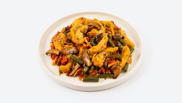 Курица по-азиатски запеченная с овощами Курица по-азиатски запеченная с овощами