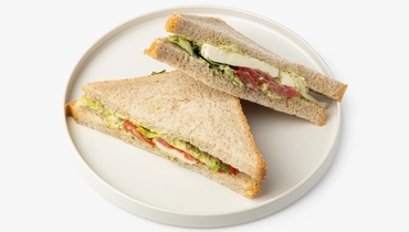 Сэндвич "Капрезе" на&nbsp;хлебе с&nbsp;отрубями