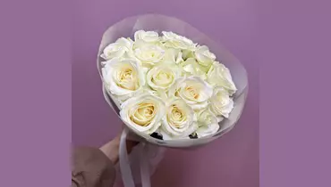 Белые российские розы FMART by flowwow