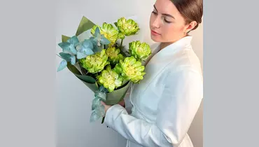 Монобукет из&nbsp;зелeных роз сорта Вегги "Эстетика природы FMART by flowwow