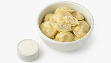 Пельмени со щукой со сметаной
