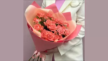 Изображение товара Букет кустовой коралловой розы FMART by flowwow