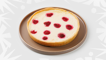 Пирог "Сметанник" с малиной"