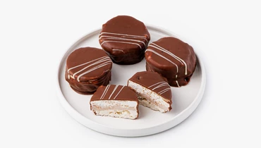 Изображение товара Набор пирожных Меренги в шоколаде 4 шт. классический десерт с шоколадным покрытием