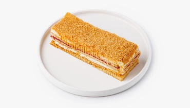 Изображение товара Пирожное Медово-сметанное с брусникой 100 г ВкусВилл натуральный десерт