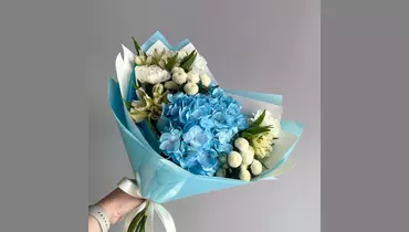 Изображение товара Букет с гортензией и альстромерией #106 FMART by flowwow