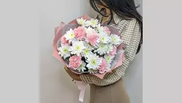 Нежные гвоздики с&nbsp;хризантемой FMART by flowwow