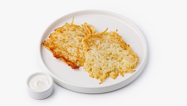 Изображение товара Готовое блюдо драники со сметаной классика домашней кухни